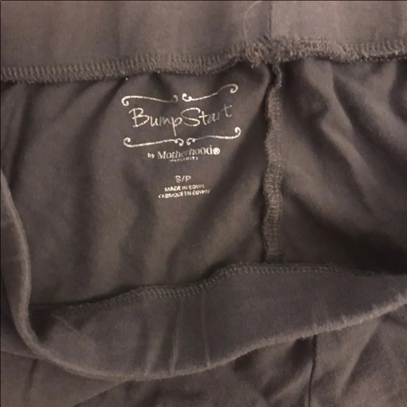 SOLD Maternity Sweats and Leggings Bundle - Picture 3 of 4